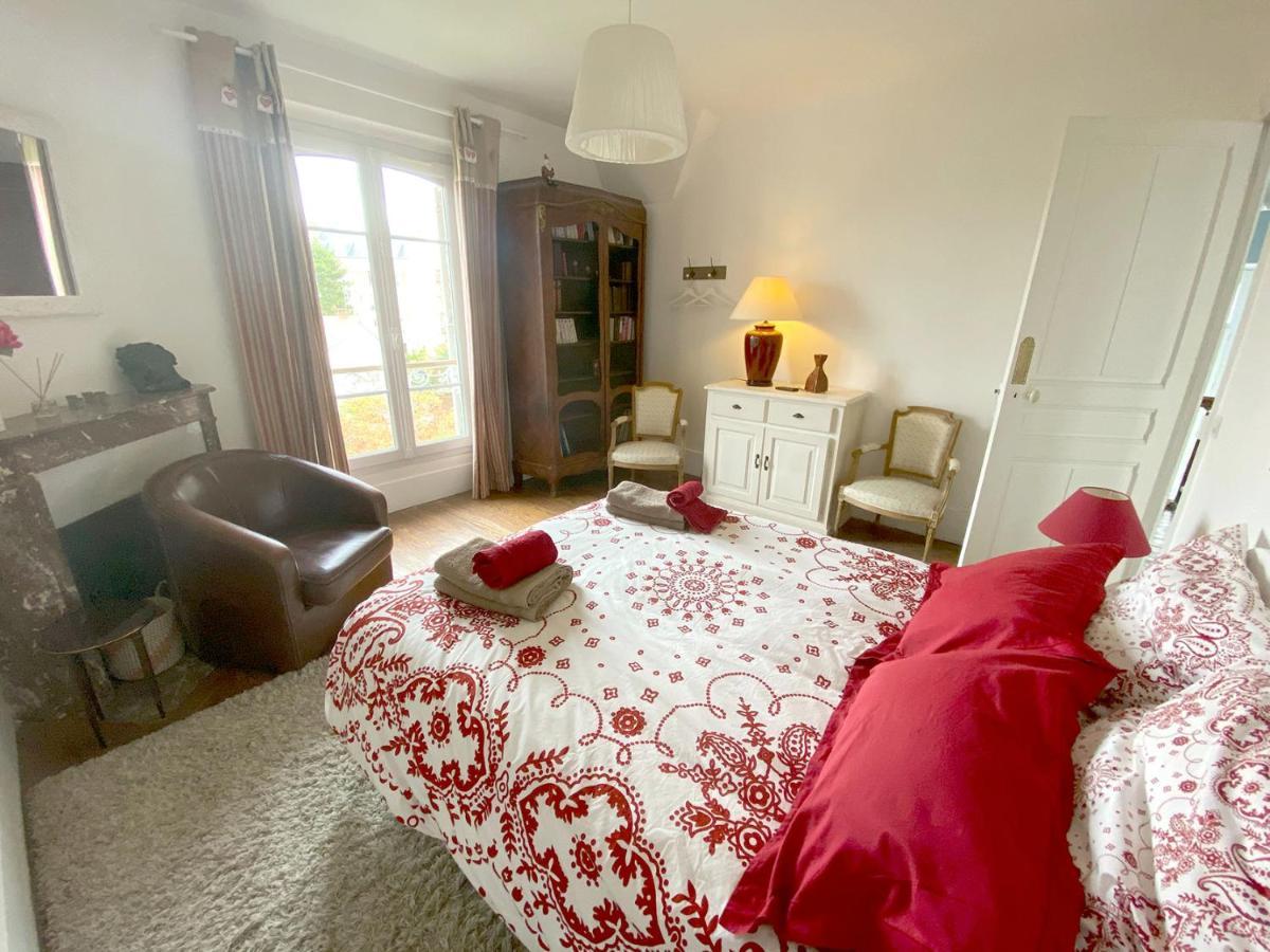 Les Chambres De Louis Le Chesnay  Eksteriør billede