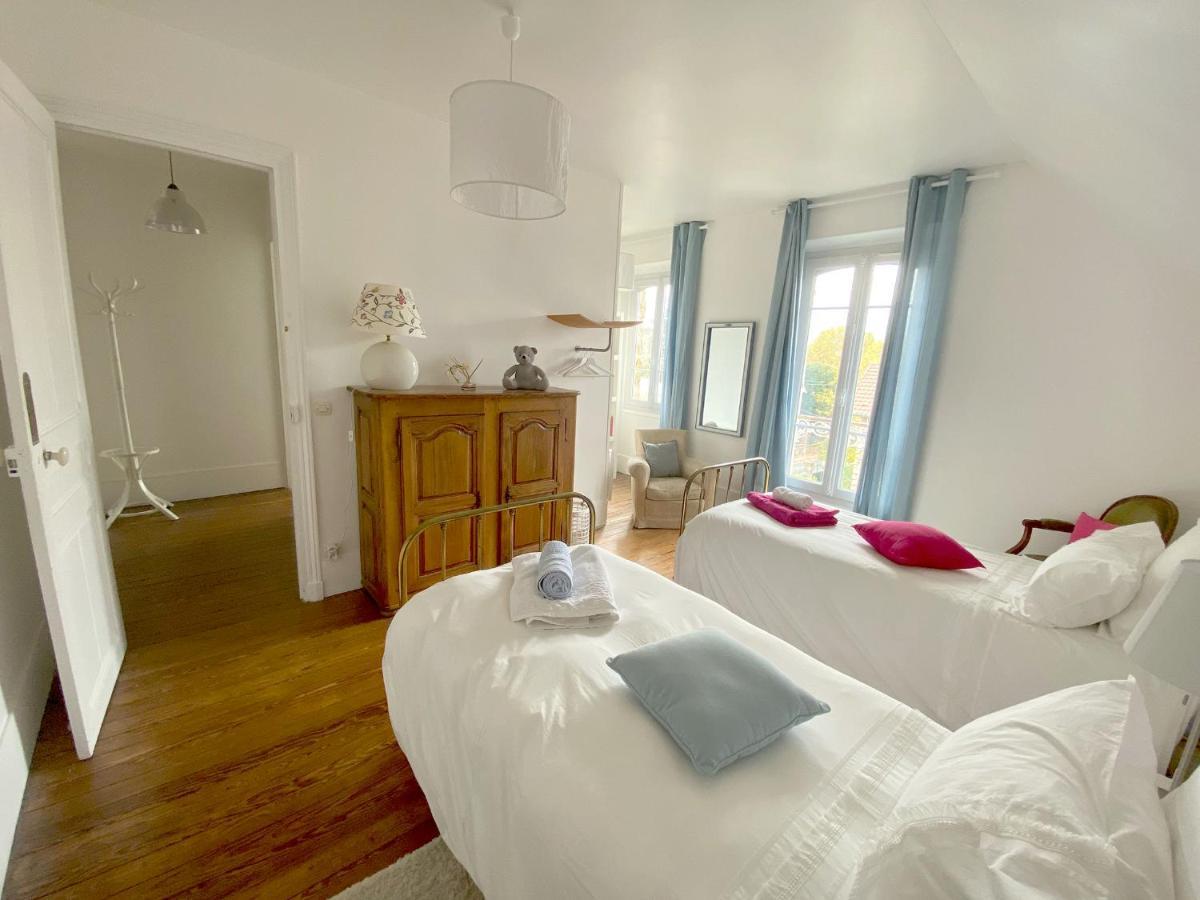 Les Chambres De Louis Le Chesnay  Eksteriør billede