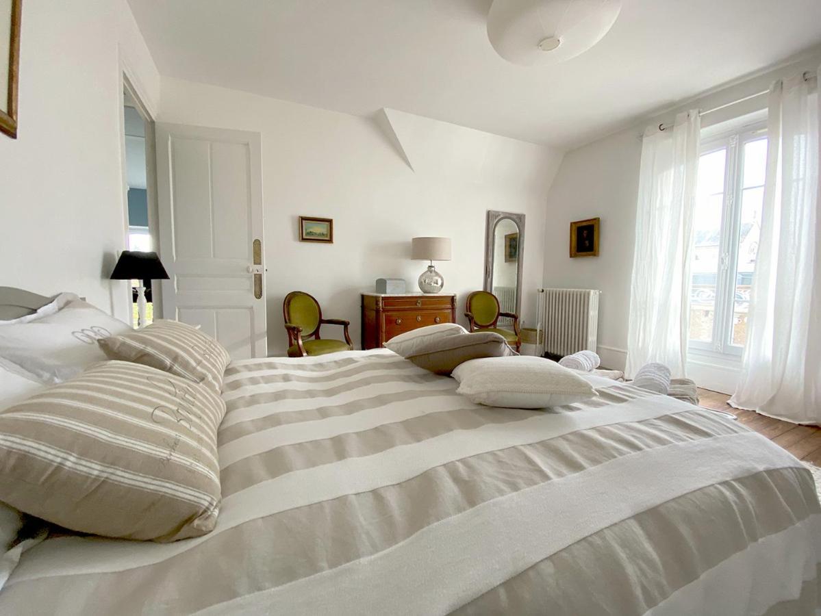 Les Chambres De Louis Le Chesnay  Eksteriør billede